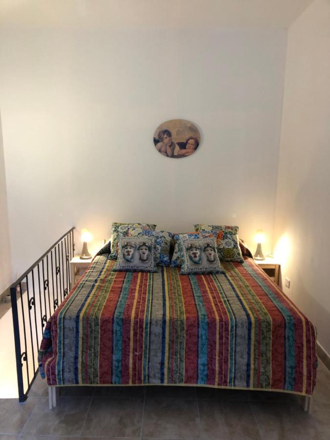 Via Idria 14 Apartman Catania-Fontanarossai nemzetközi repülőtér Kültér fotó